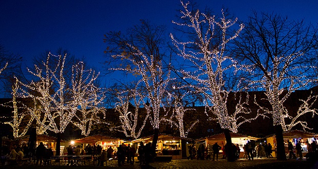 Advent Budapesten téli fesztivál és karácsonyi vásár a Városháza parkban