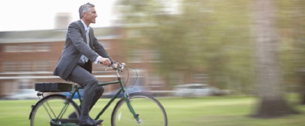 Javul a közérzete annak, aki kocsi helyett gyalog vagy biciklivel jár munkába