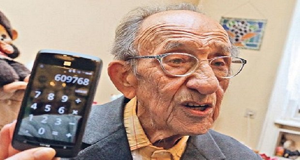Feri bácsi 92 évesen is gyorsabb, mint a számítógép