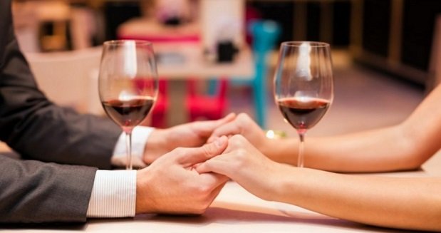 A boldog házasélet egyik titka:  Alkalomszerű közös iszogatás