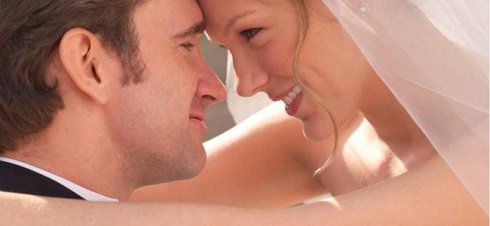 A házasság jobban boldogít, mint a magas fizetés