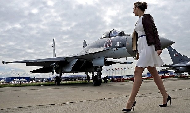 Oroszország:  Indul a női katonai pilóták képzése
