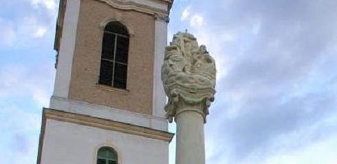 Délvidék – Megszentelt helyen a szenttamási Szentháromság- szobor